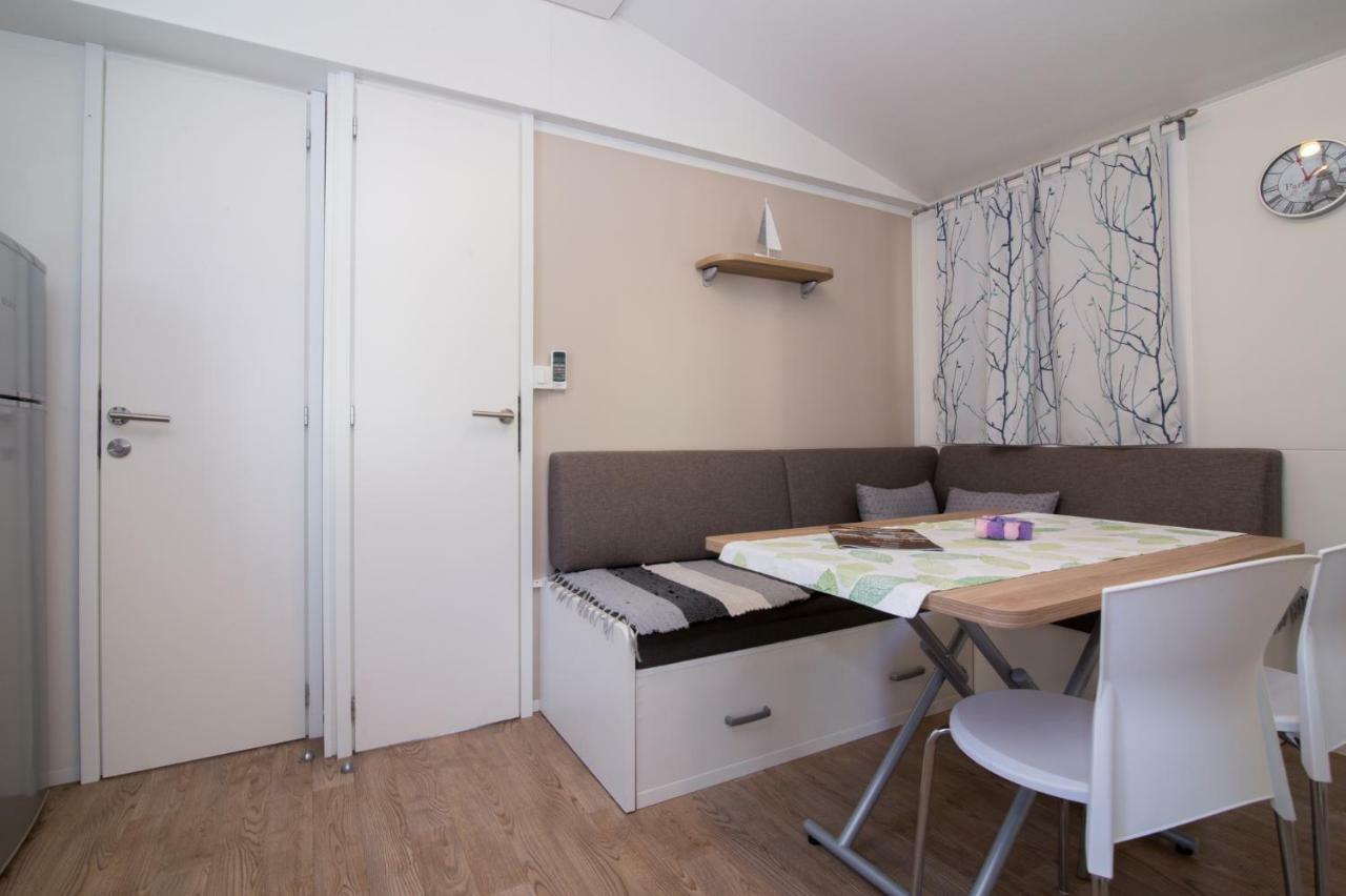 Mobile Homes 'Jakov', Camp Soline ビオグラード・ナ・モル エクステリア 写真